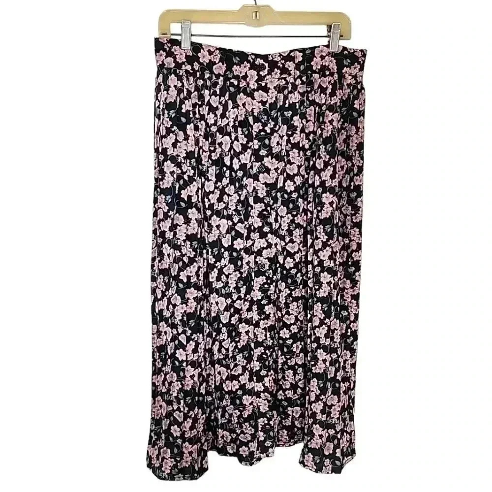 HAYDEN floral Pleaded Midi skirt. Nwt size Large - Picture 2 of 10